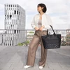 Kép 3/8 - Reisenthel Shopper e1, glossy dots black