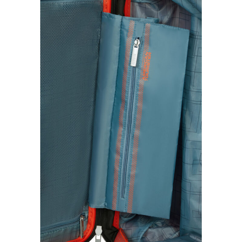 American Tourister AeroStep Spinner 4-kerekes keményfedeles bővíthető bőrönd 67 x 46 x 26/29 cm, narancs
