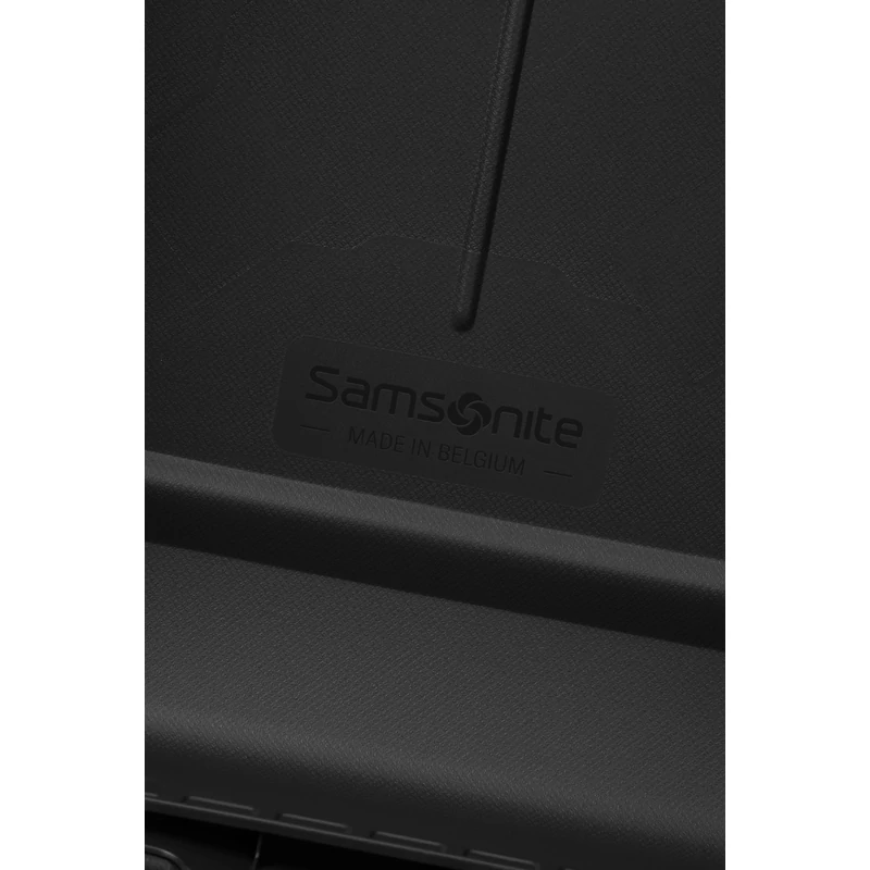 Samsonite Essens spinner 4-kerekes keményfedeles bőrönd 69 x 49 x 30 cm, fekete