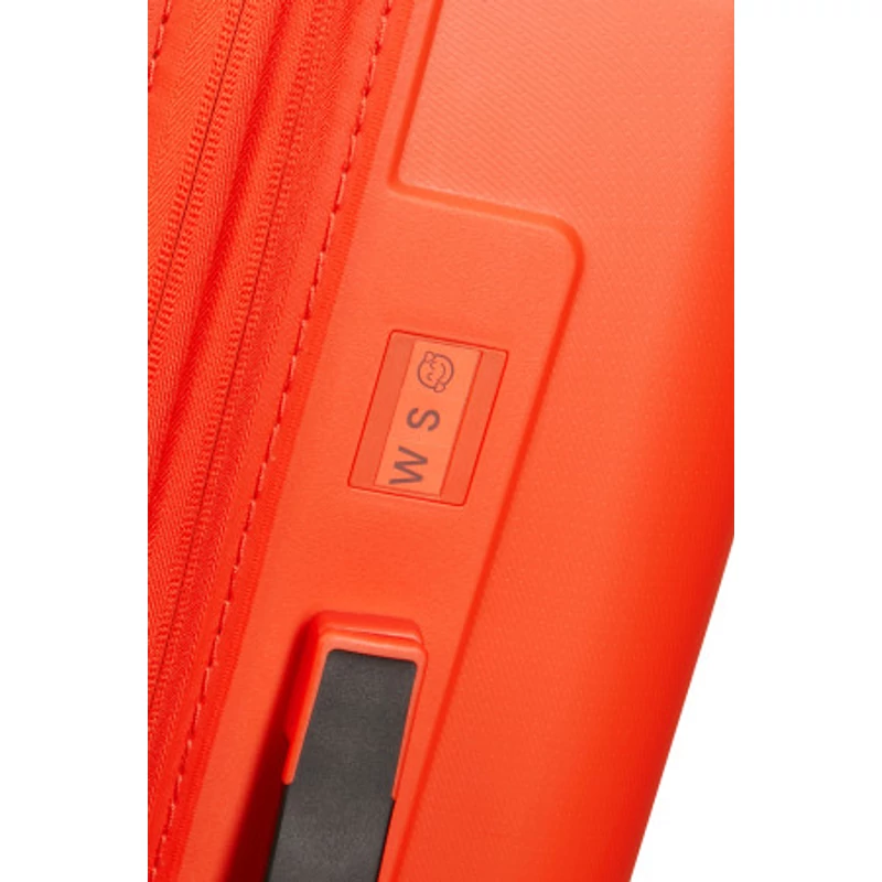American Tourister Dashpop 4-kerekes keményfedeles bővíthető kabin bőrönd 55x40x20/23 cm, narancsvörös