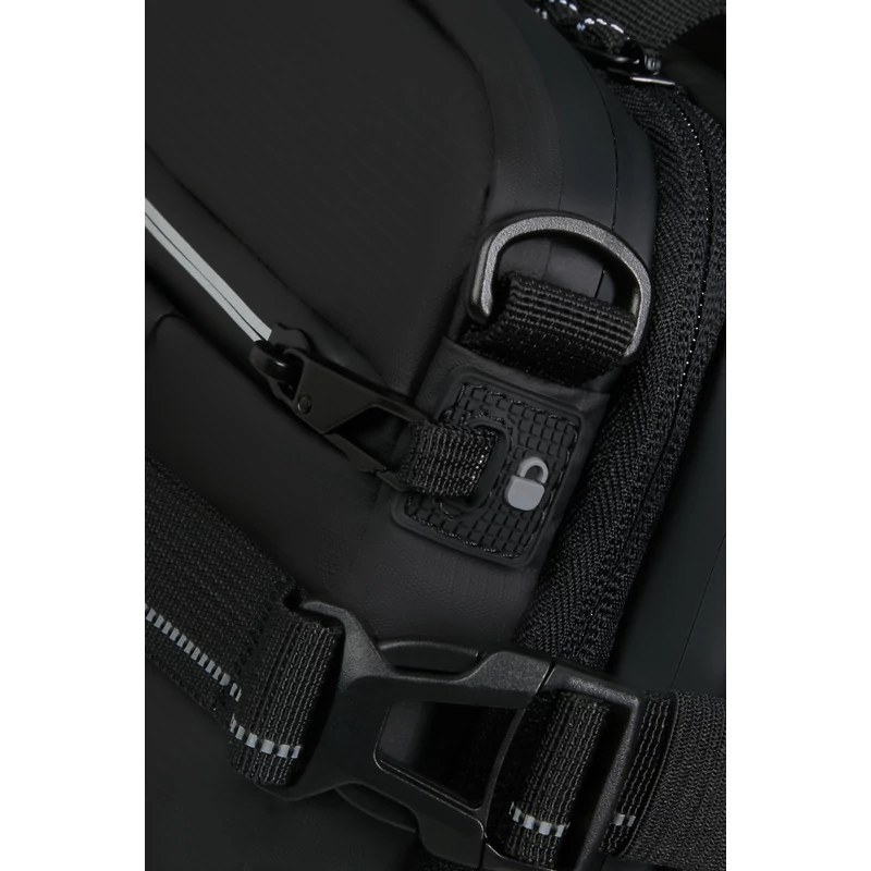 American Tourister Upventure 13.3" laptoptáska, 3 in 1 fedélzeti táska, fekete