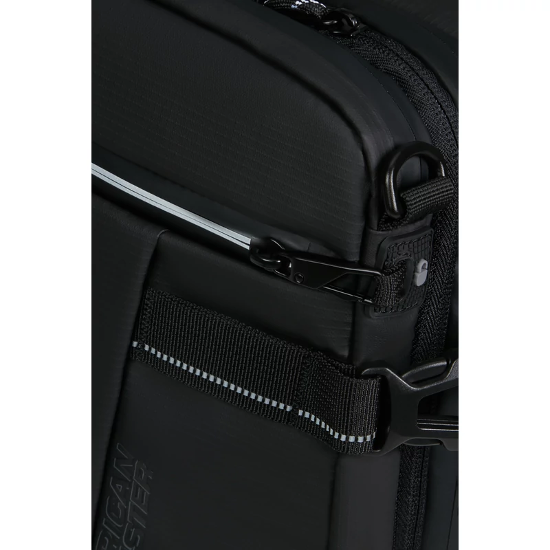 American Tourister Upventure 13.3" laptoptáska, 3 in 1 fedélzeti táska, fekete
