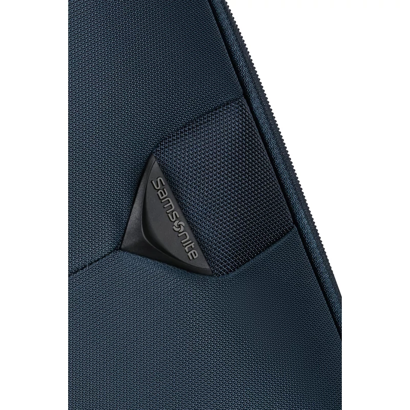 Samsonite Urbify spinner 4-kerekes bővíthető bőrönd 78 x 48 x 30/34 cm, söttékék